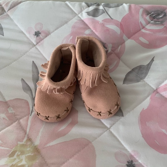 GAP Other - Baby Gap Leather Shoes 3-6m